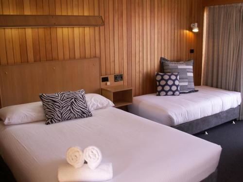 פארקס Court Street Motel מראה חיצוני תמונה